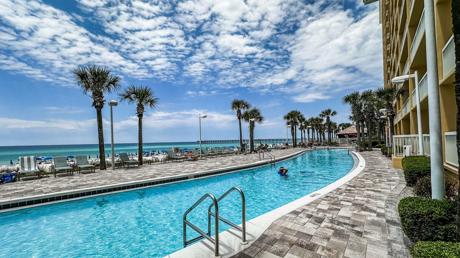 Two Beautiful Pools Ocean Side!