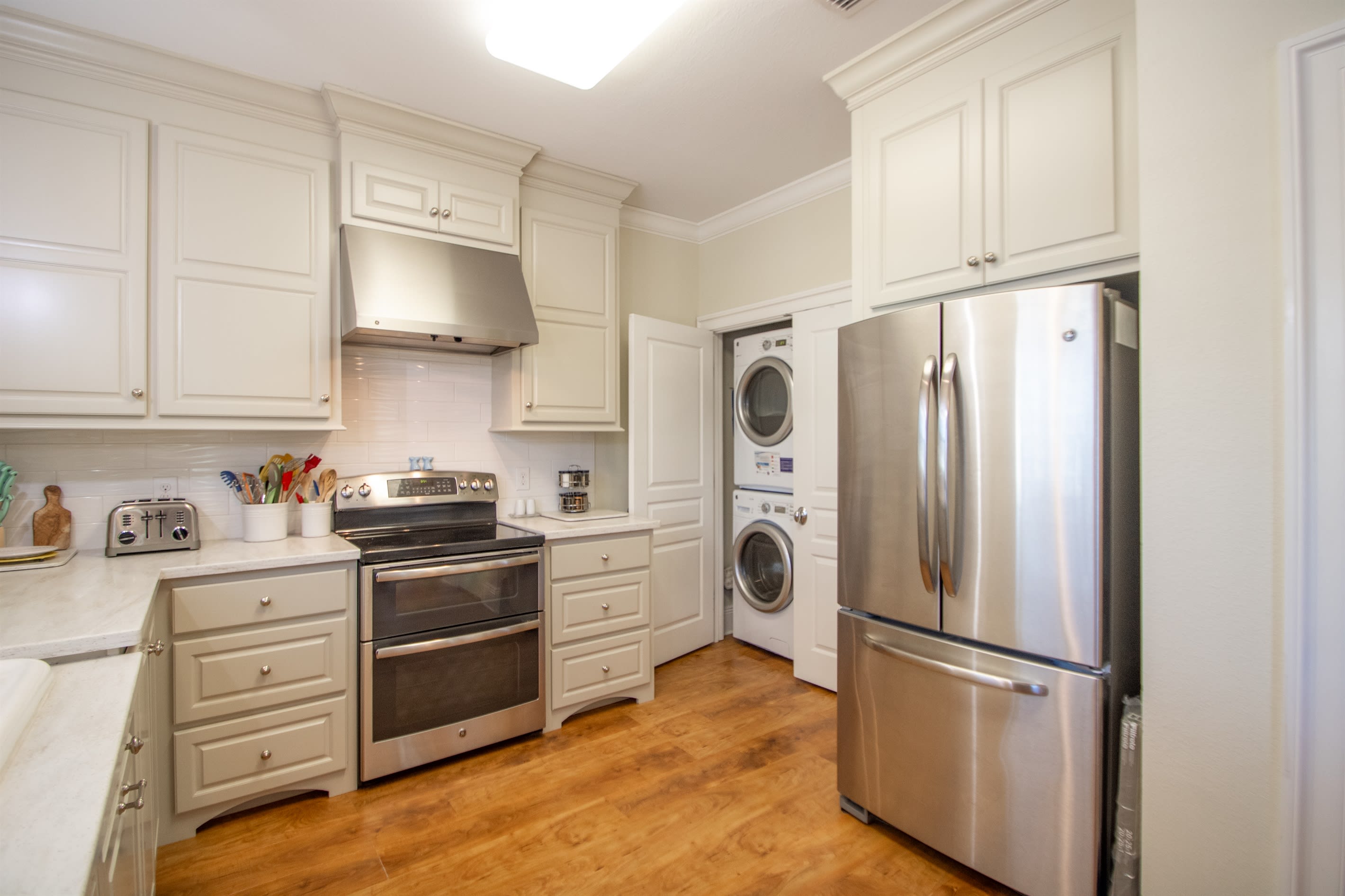 Kitchen/Laundry