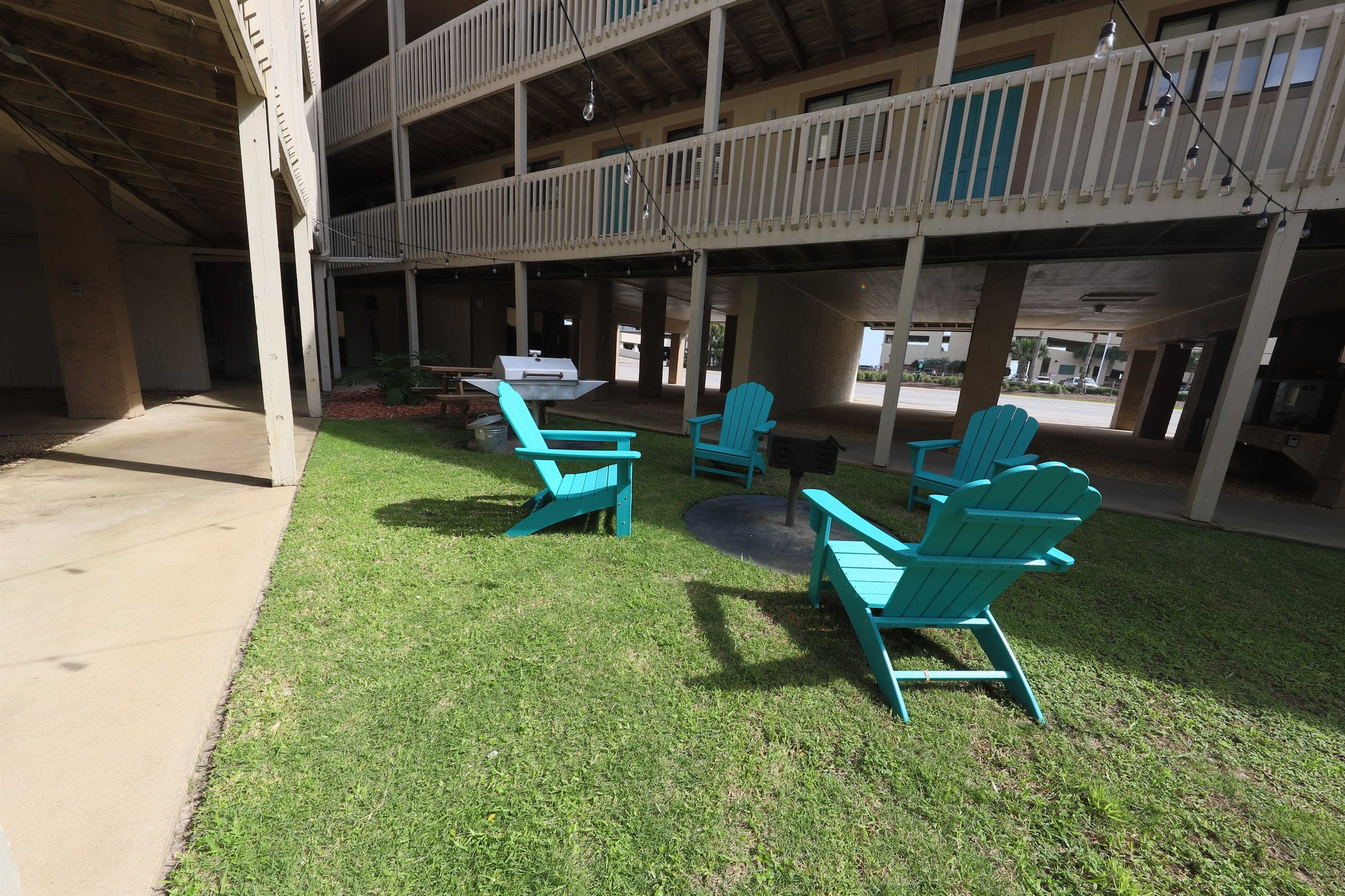 Grilling/Picnic Area