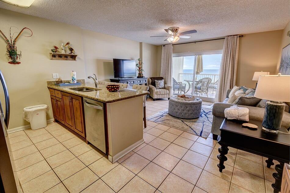 Kitchen & Living Area