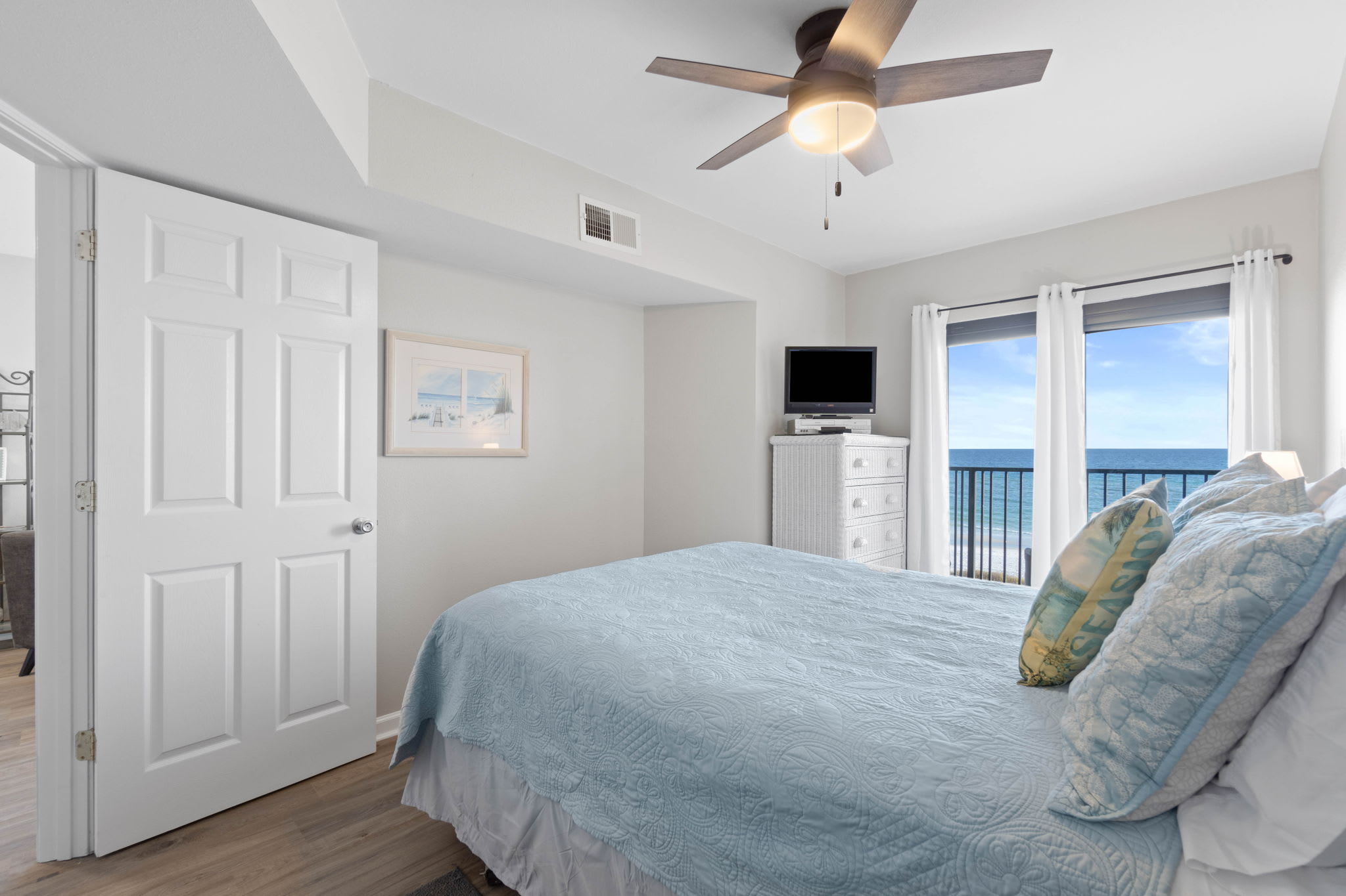 Master Bedroom (King)