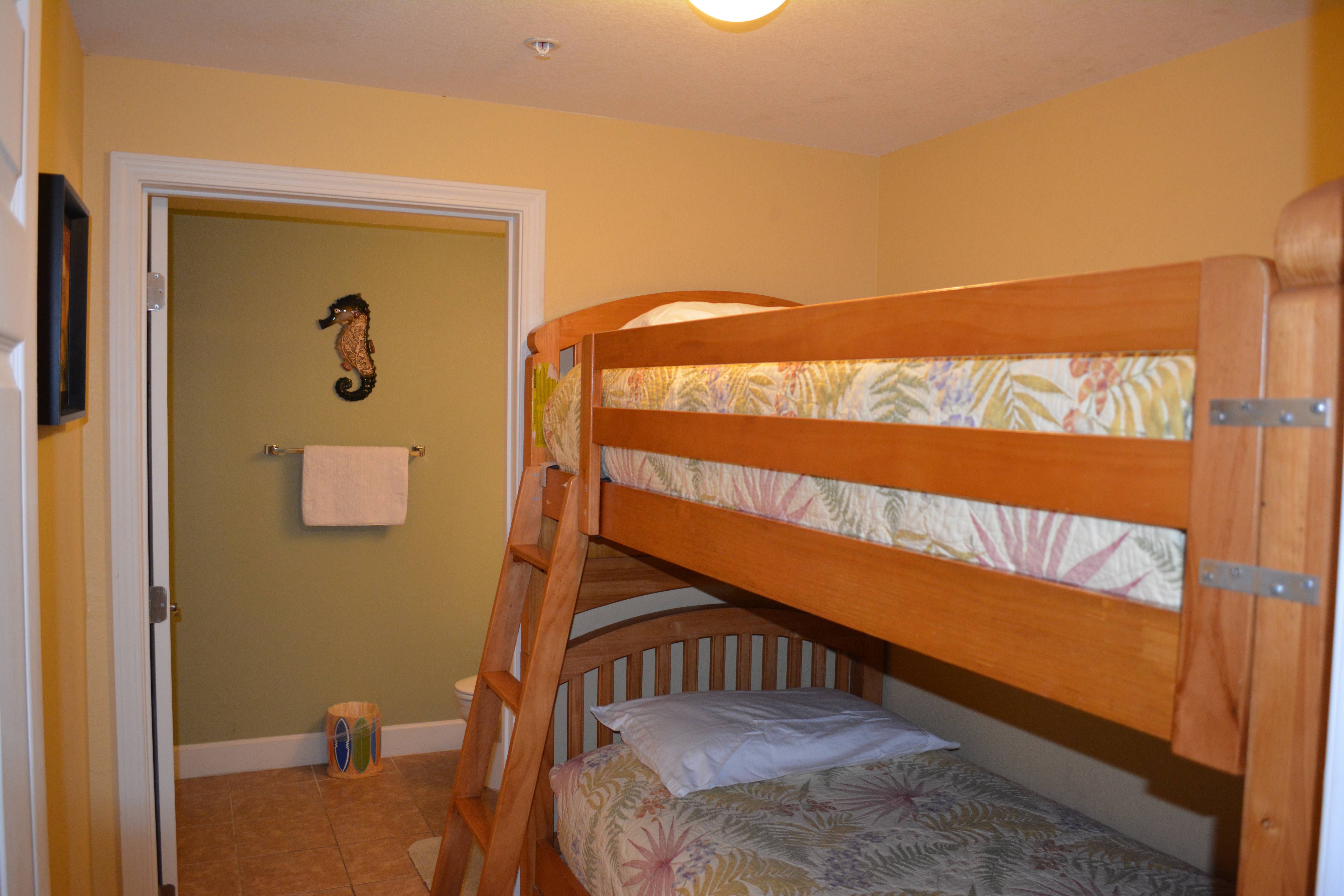 The bunk room with own bathroom 