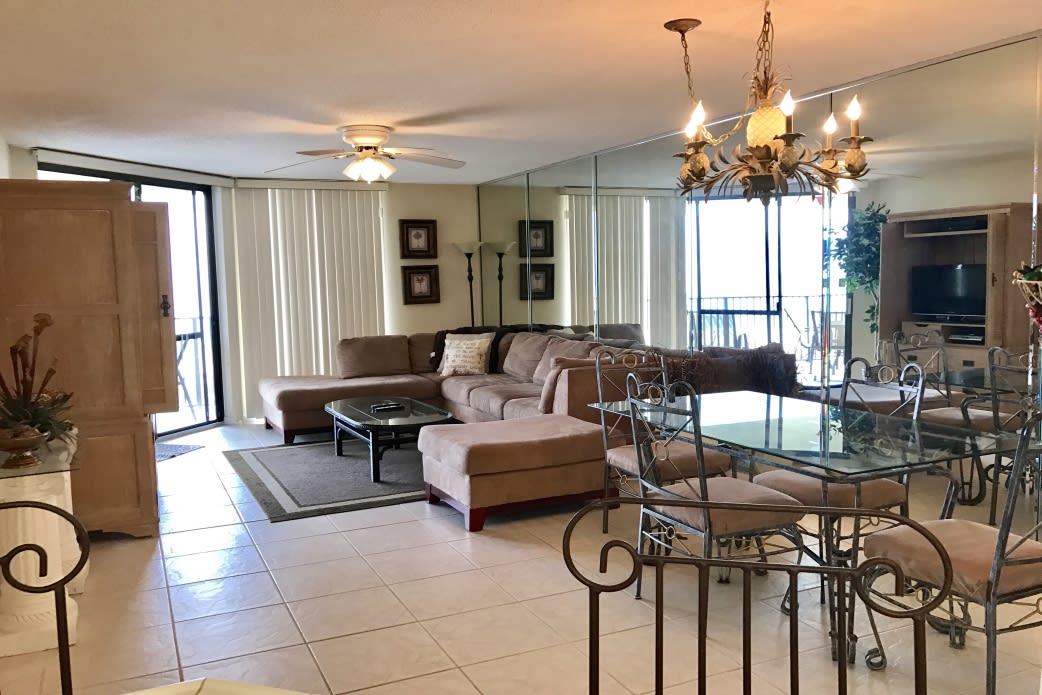 FAMILY AREA FROM KITCHEN