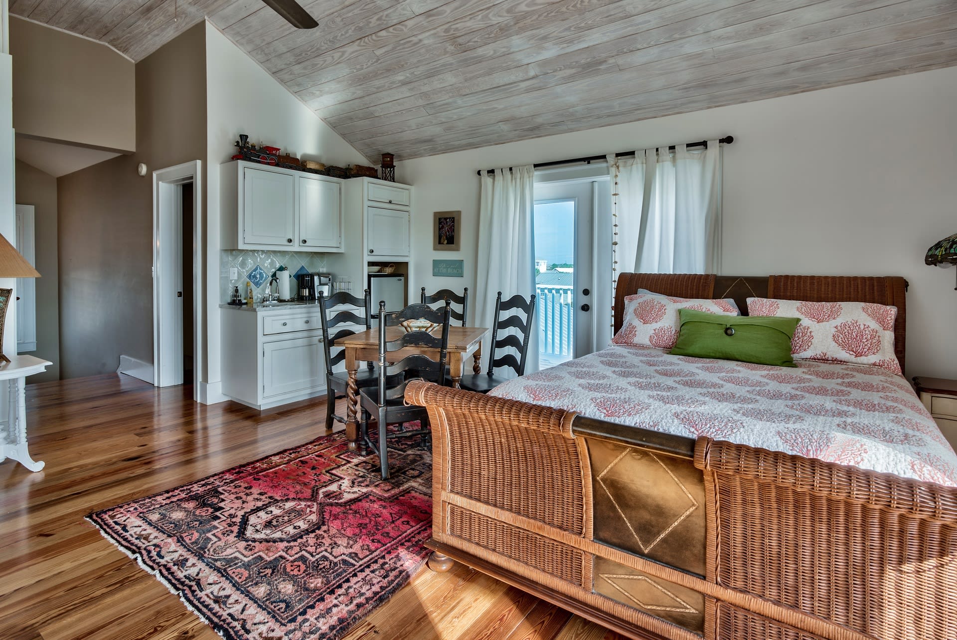 3rd floor bedroom with kitchenette