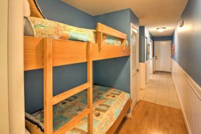 "Crew Bunks" in the hallway.