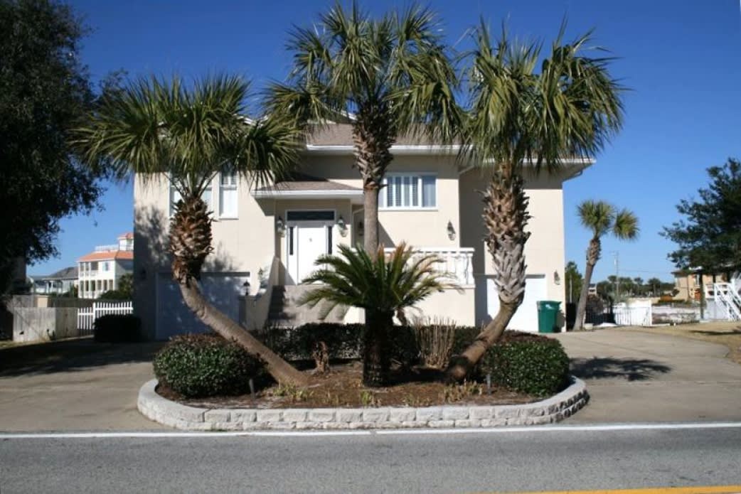 Boaters Dream on Holiday Isle with Heat Pool_0