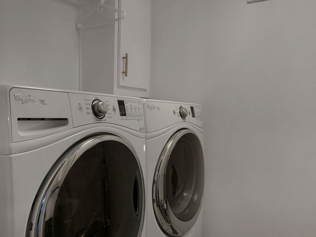 Ful sized washer and dryer!