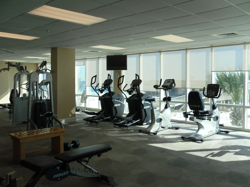 There is a full fitness center for our guests.