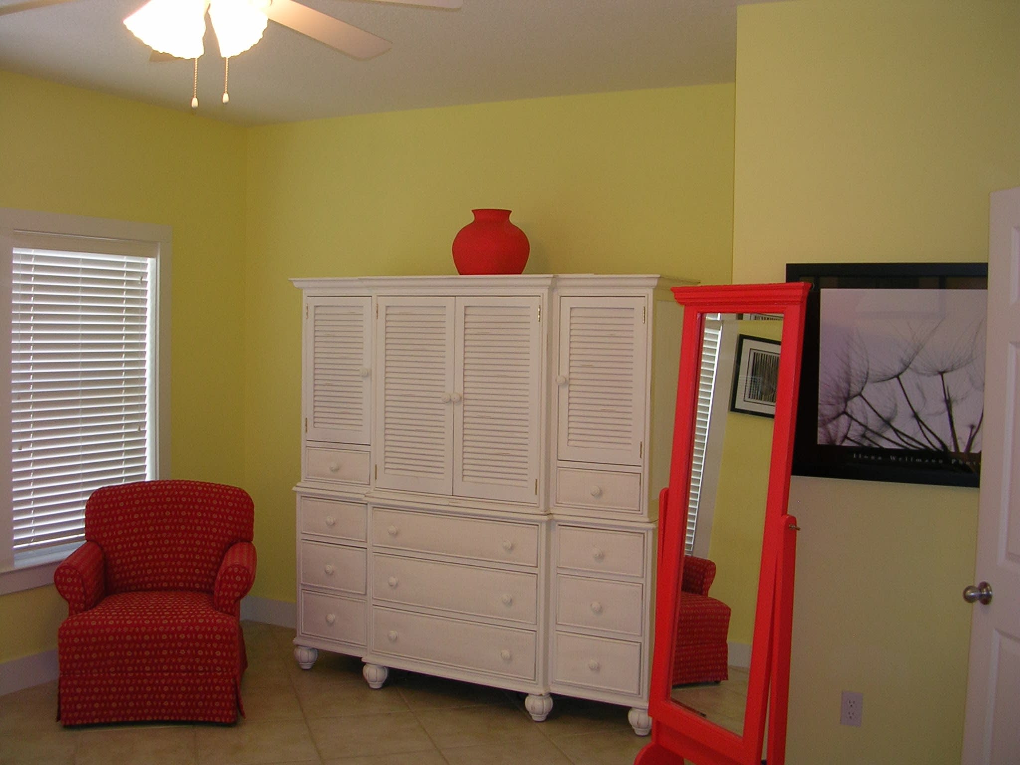 Large tv in Master suite with sitting area
