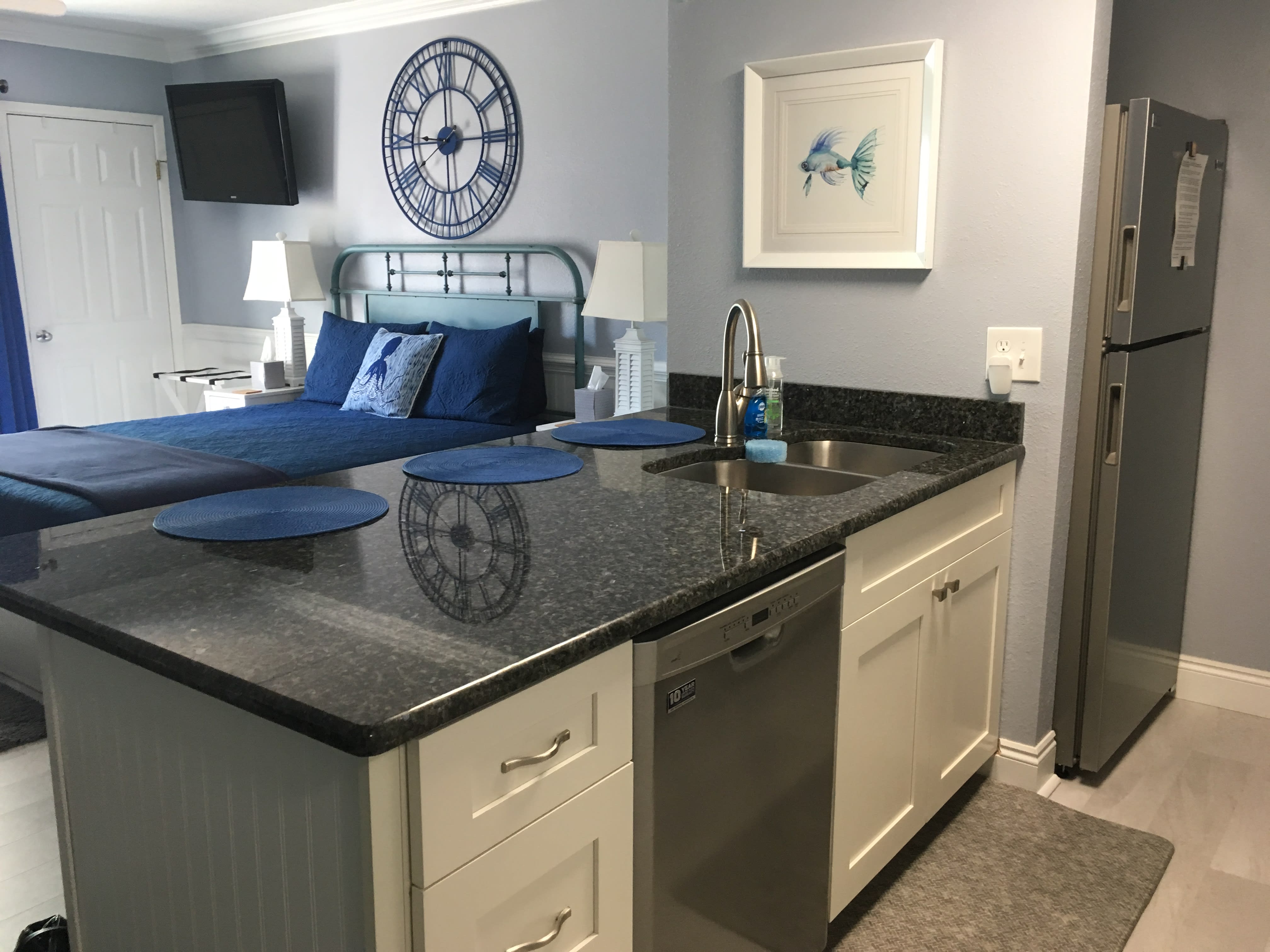 Fully stocked kitchen, all new cabinets, granite, appliances, backsplash