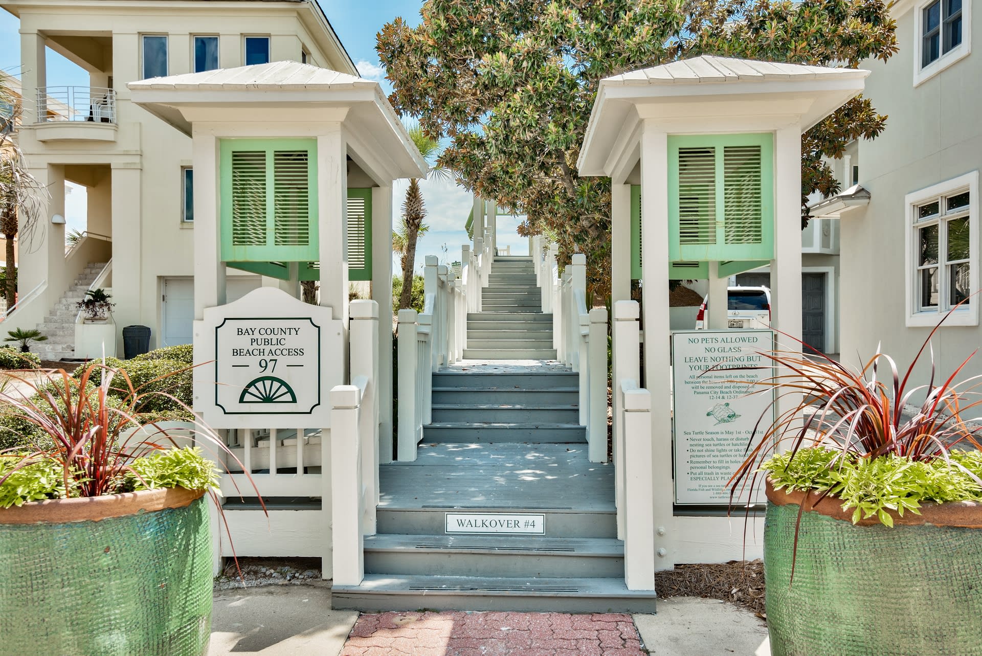 BEACH WALKOVER AT THE END OF OUR STREET