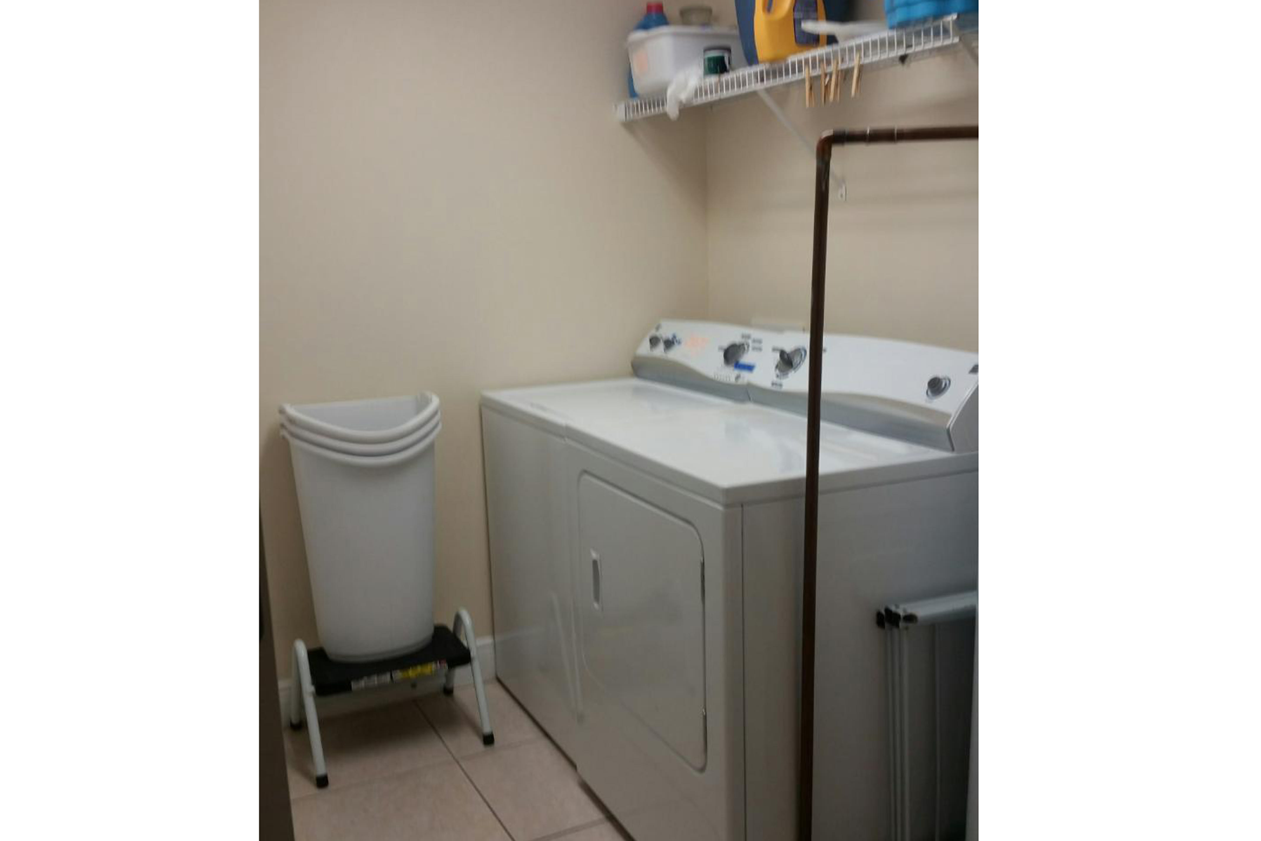 Laundry Rm - Full Size Washer &amp; Dryer