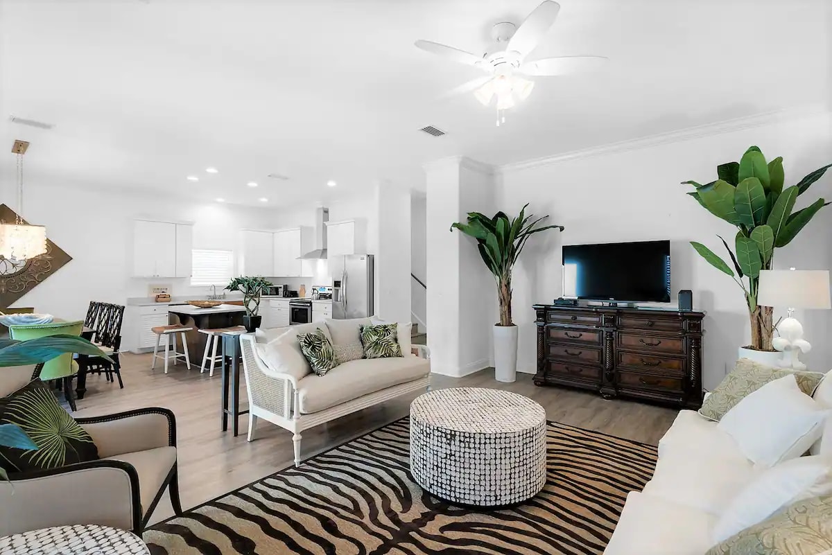 Epic-14 open living concept allows the family chef to spend more time with the family.