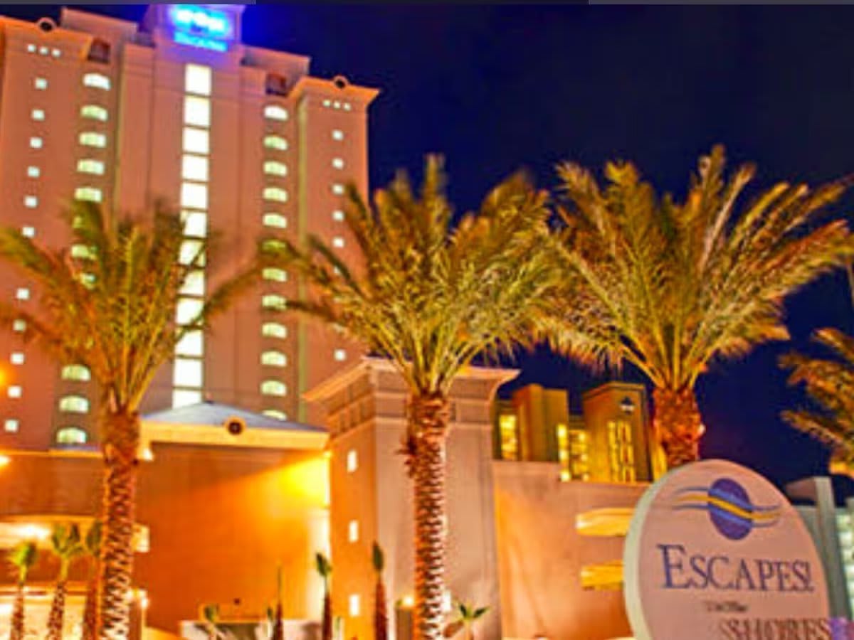 Orange Beach finest, NEWER Condo in area!!