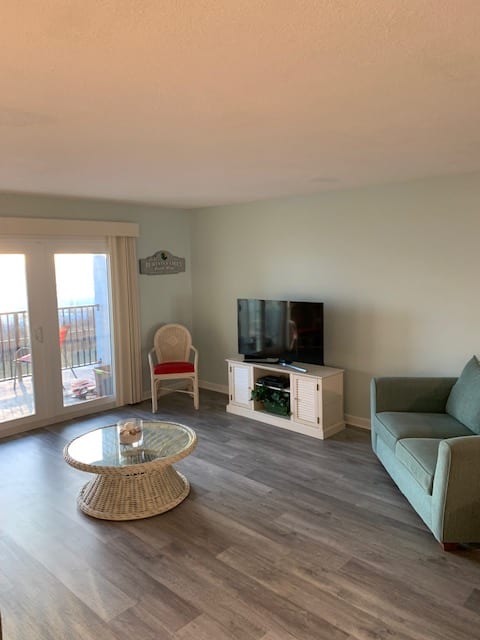 spacious living room