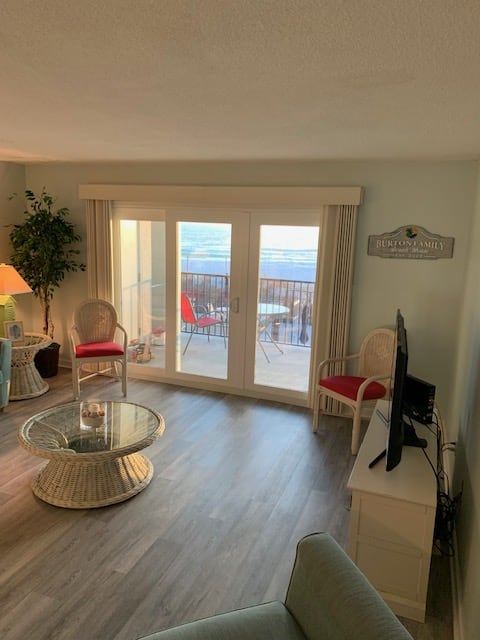 Livingroom to balcony view