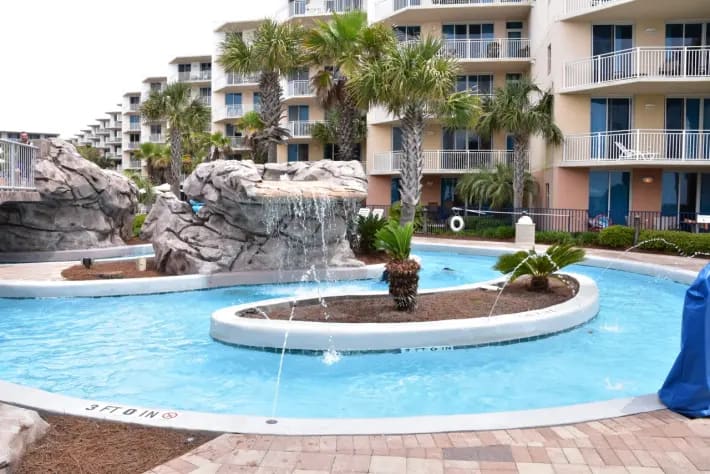 Needing to unwind? Stroll around the lazy river and enjoy the day!