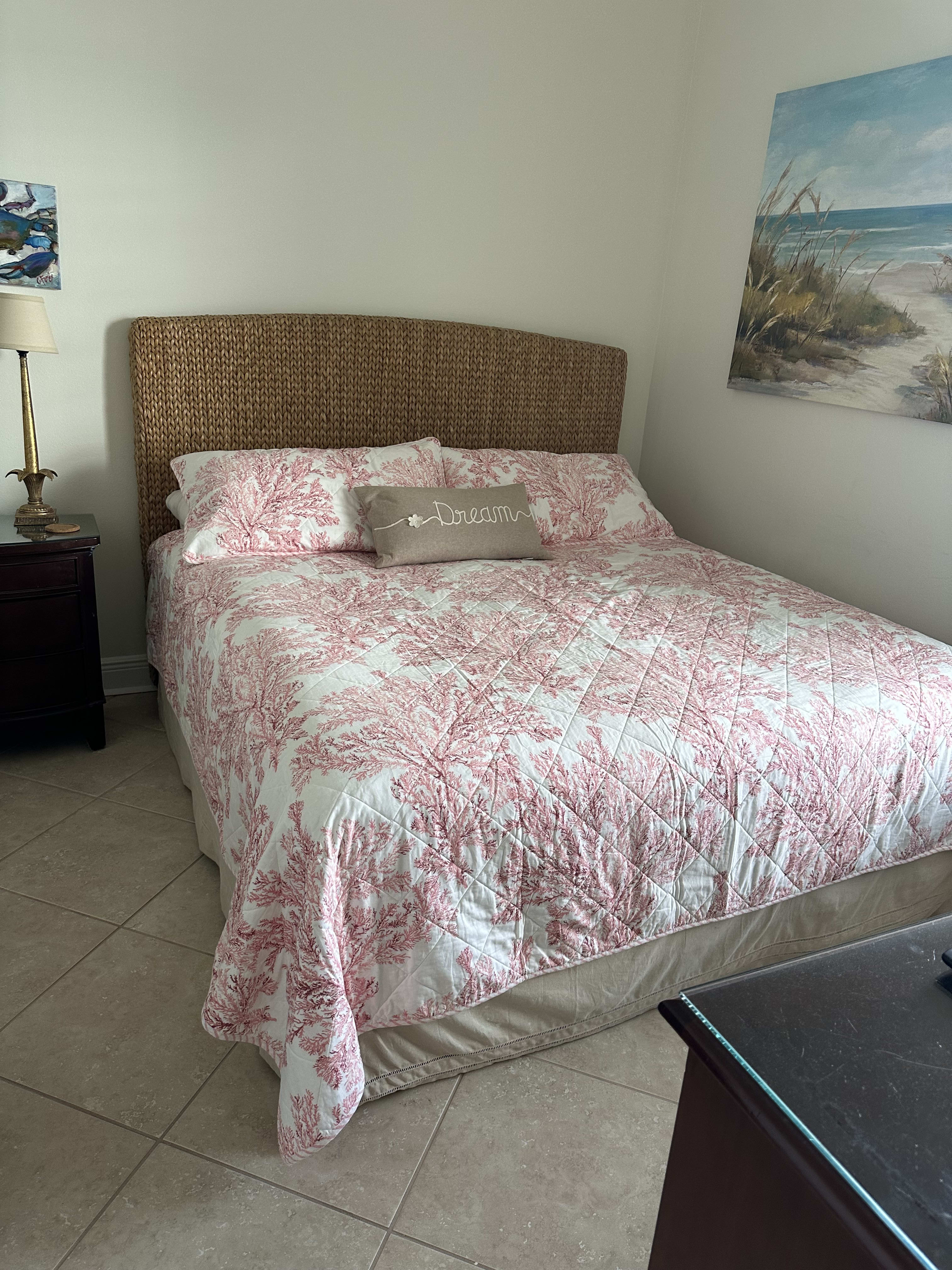 Guest bedroom. King bed