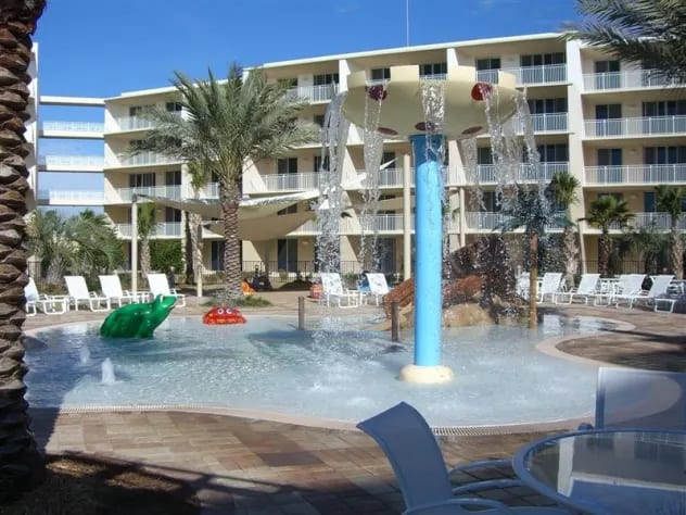 The zero depth pool is wonderful for your littles!