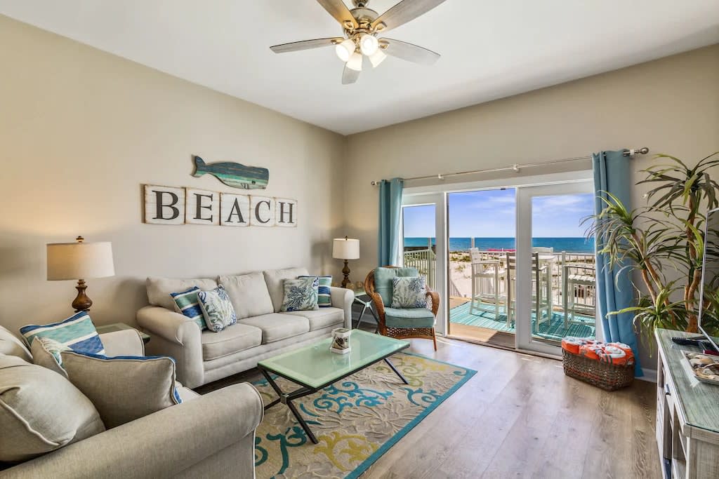 Beautiful beach views and HD TV with cable channels!