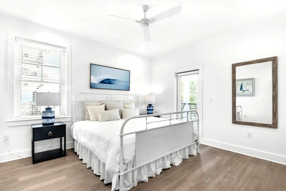 Vista-21 Bedroom 3: Pic1 Bunkroom. 2nd floor. King bedroom with private bath and balcony (sleeps 2)