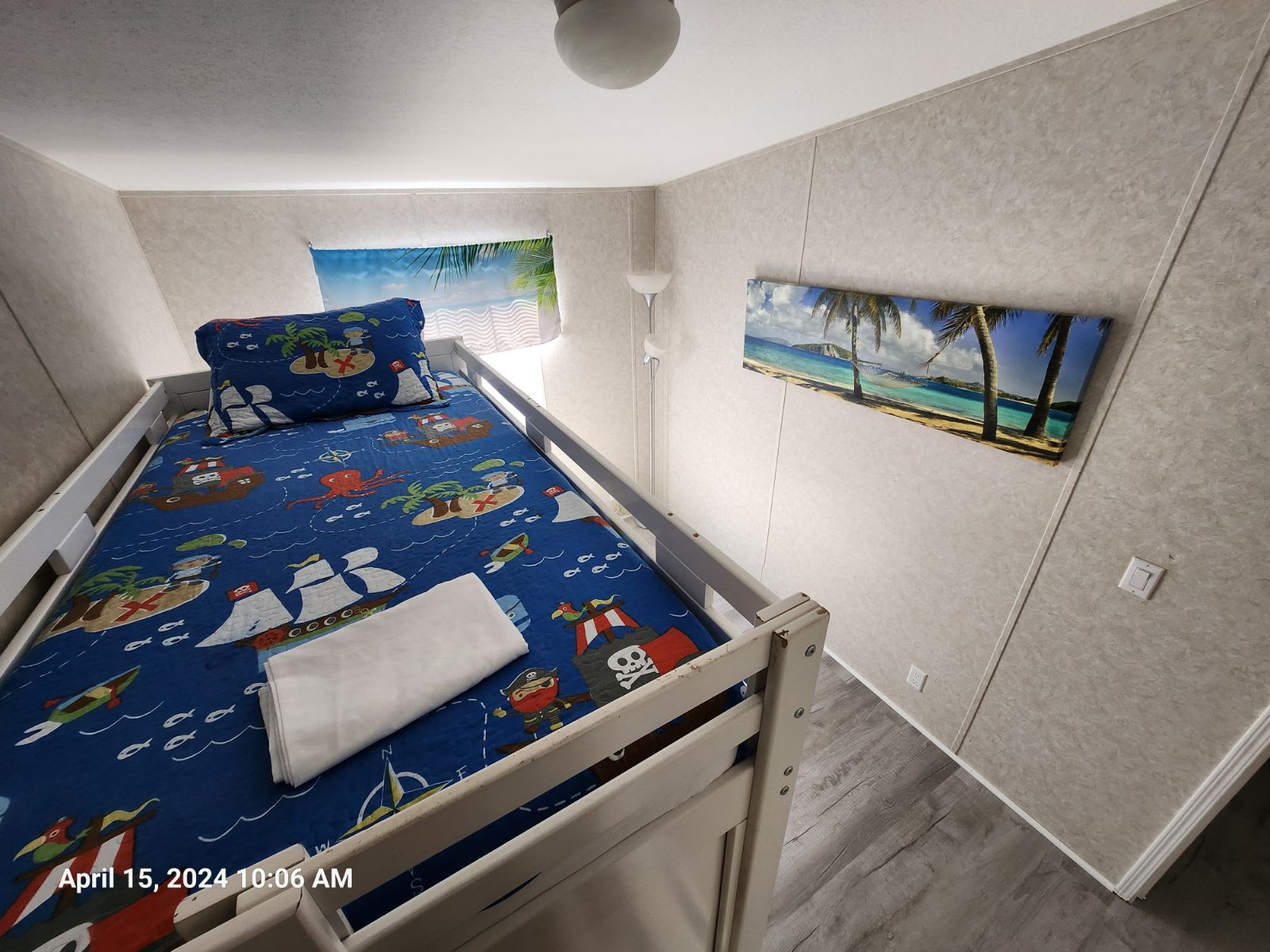 3rd Bedroom sleeps 3...Bunk beds with trunnel - Very safe walk up stairs for kids. (No TV)