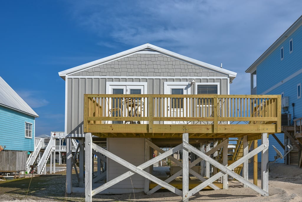 Back view of the Summer Salt