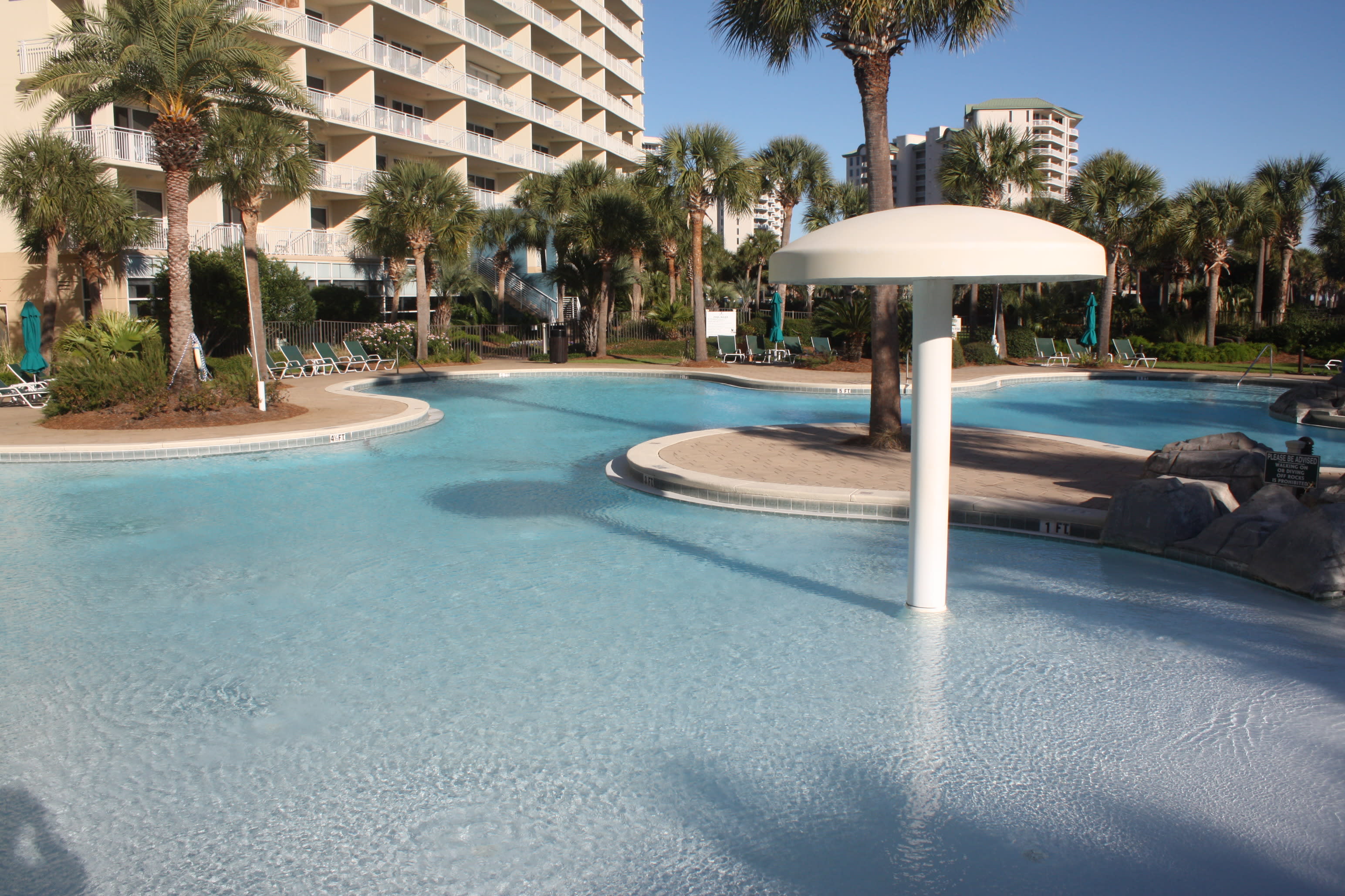 Sterling Shores pool with mushroom fountain and zero entry feature