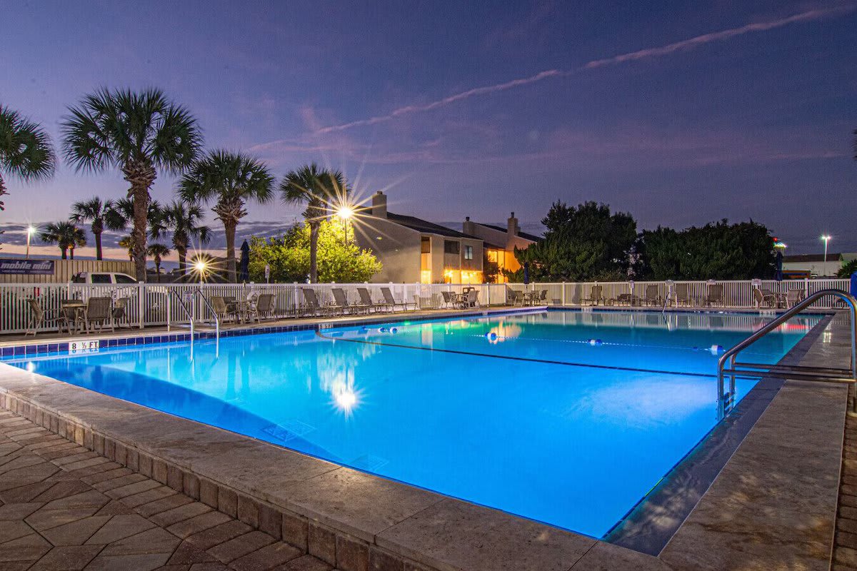 Dive into paradise at Seabreeze Villa! ðŸŒ´ðŸŒŠ Unwind by the sparkling pool under swaying palms or take a 4-minute stroll to the beach.