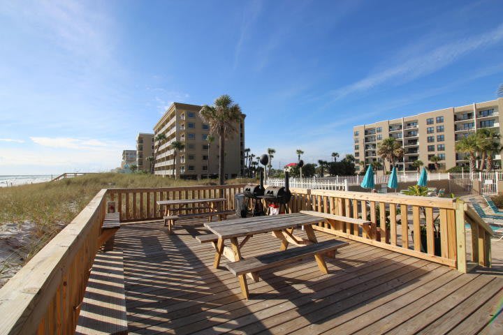 The picnic tables on the deck make outdoor dining easy.