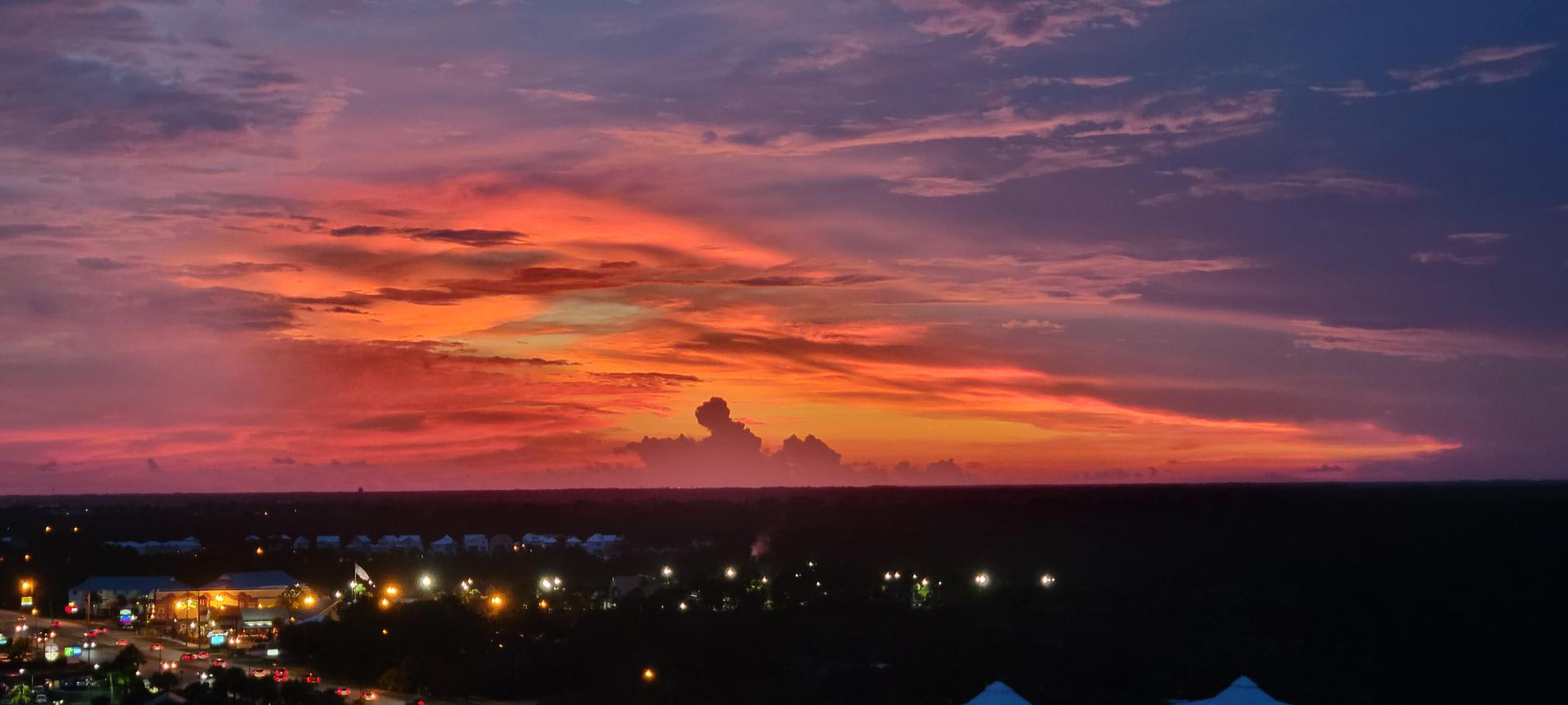 Sandy's Summer House Luxury Corner Unit _25