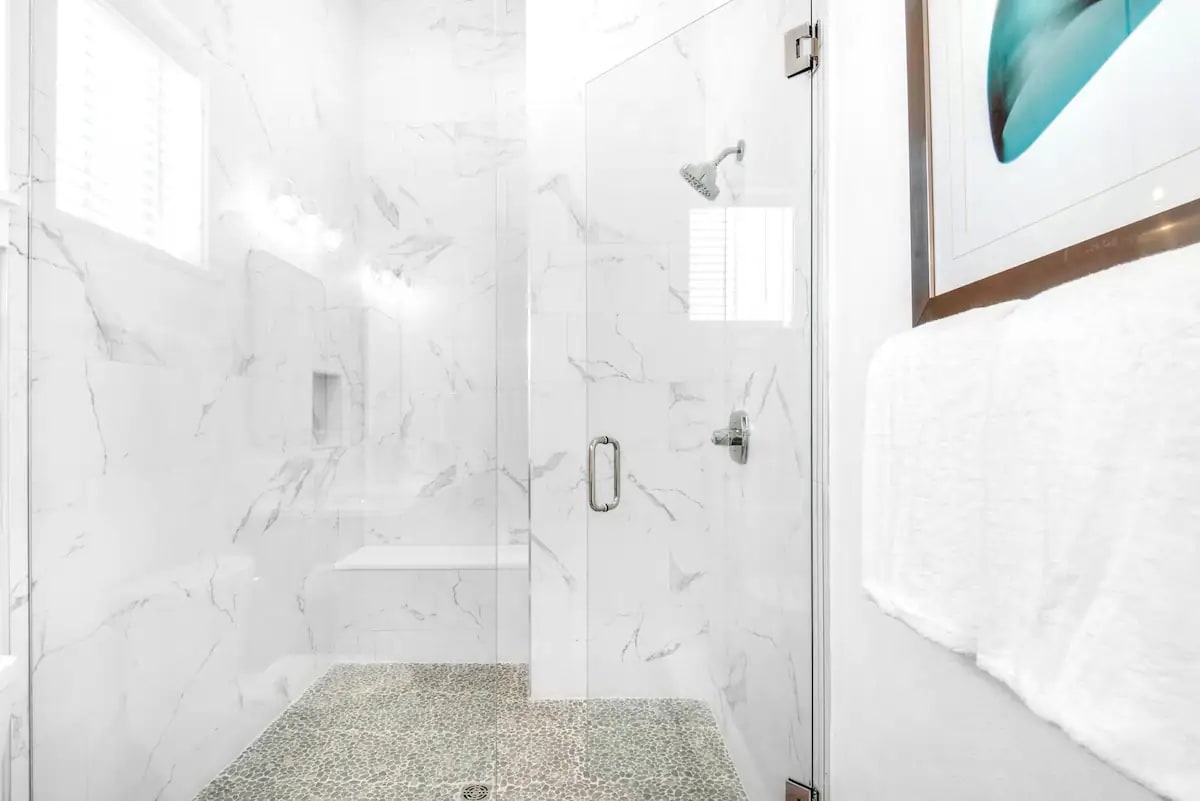 Horizon-20 Bedroom 4 bath. Pic 2. 3rd floor. Double quartz vanity. Frameless glass shower.