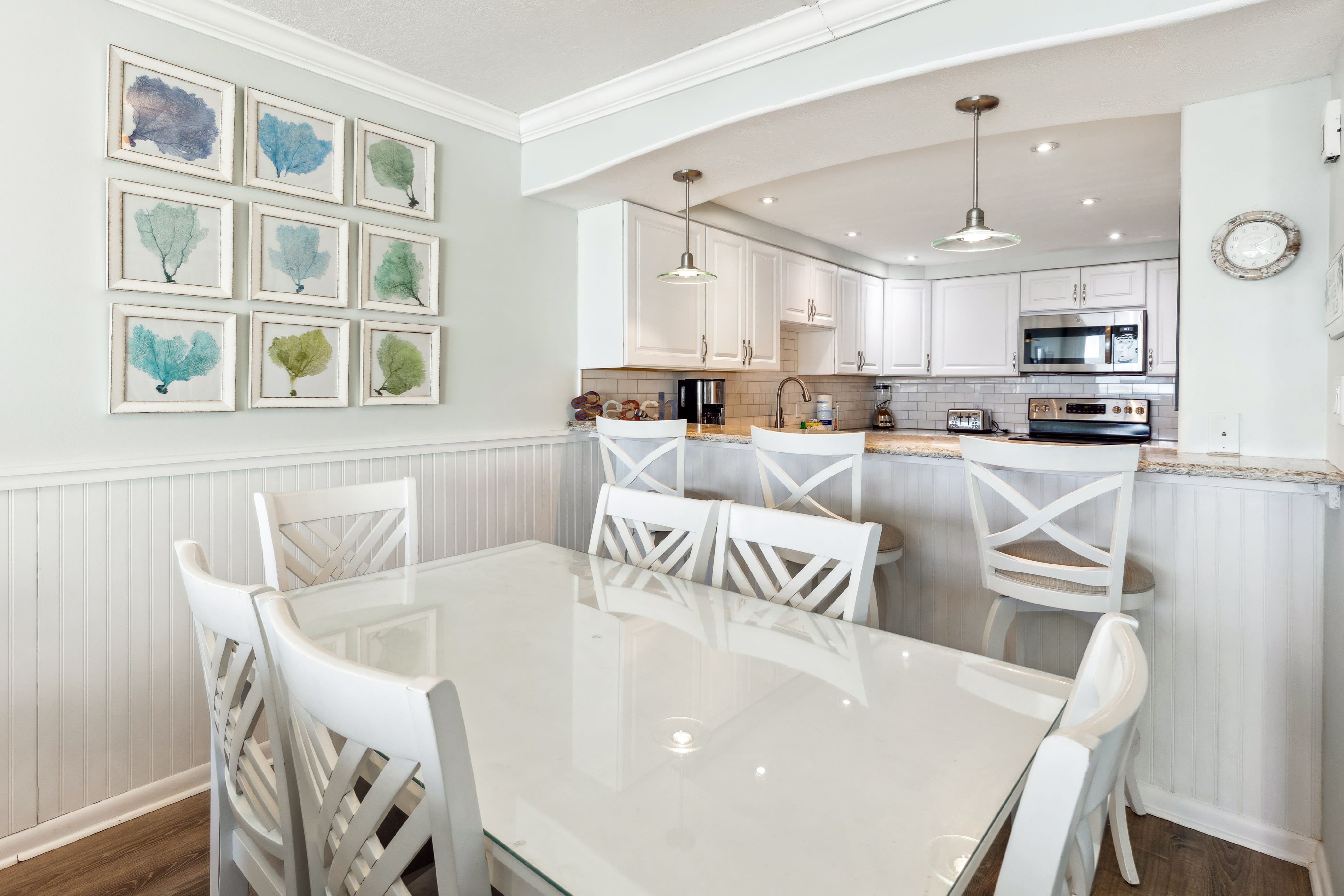 dining for 6 + 3 at the bar!