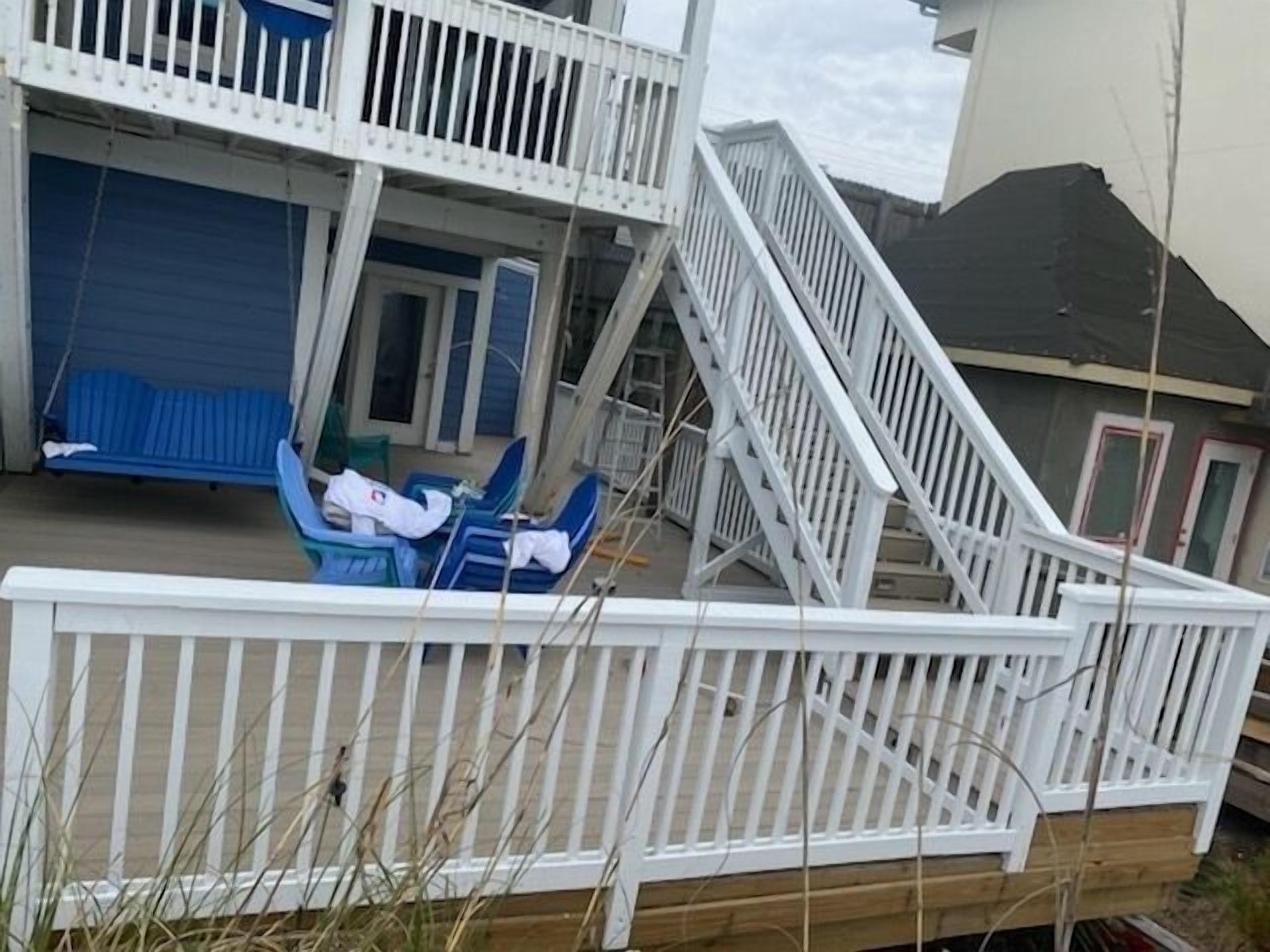 New Trex beach level deck and stairs