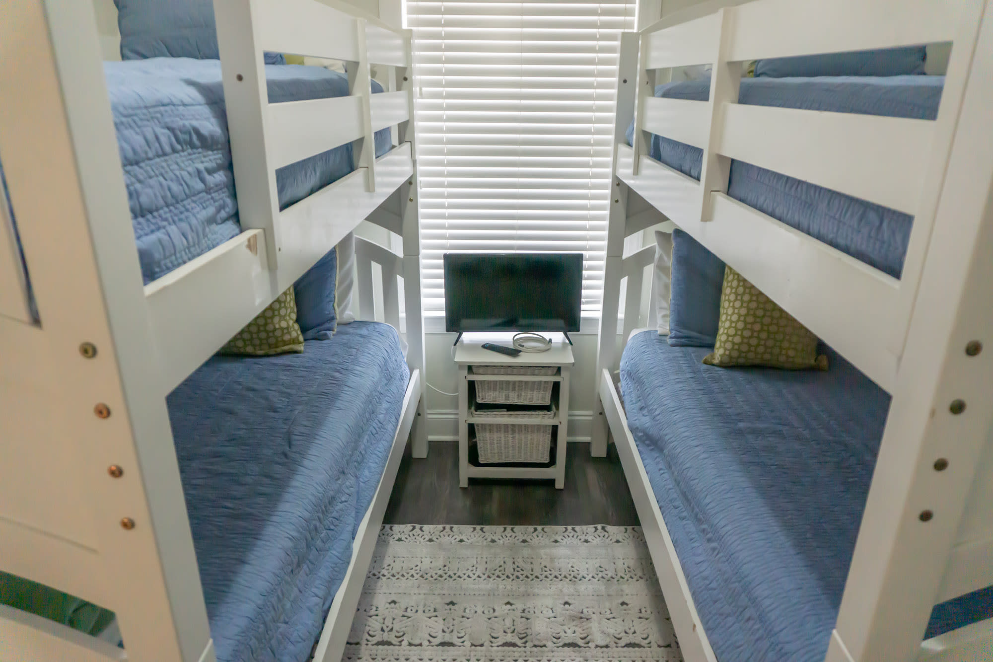 1st FL Kiddos Bunk Room for 4 