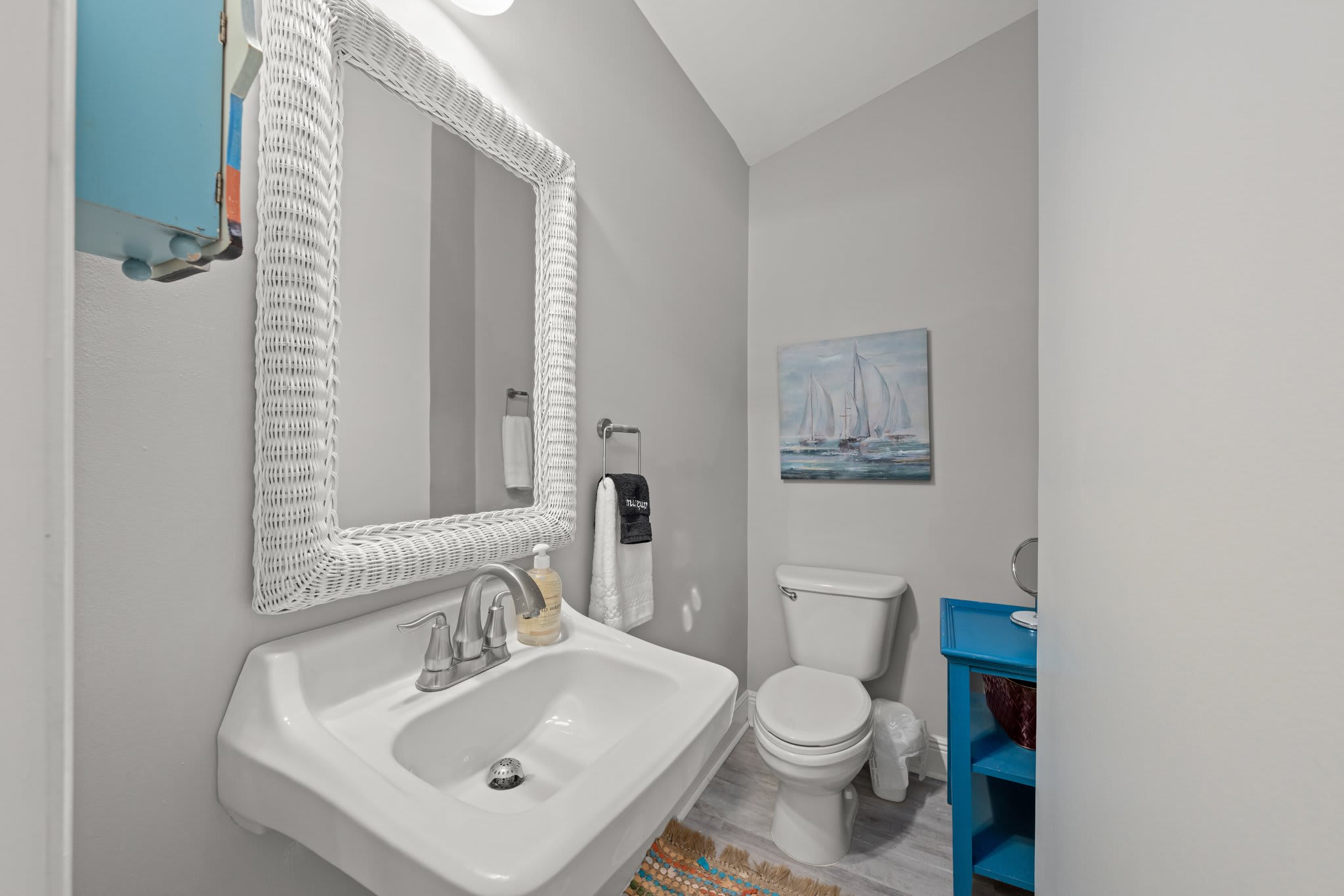 3RD FULL BATH IN LOFT