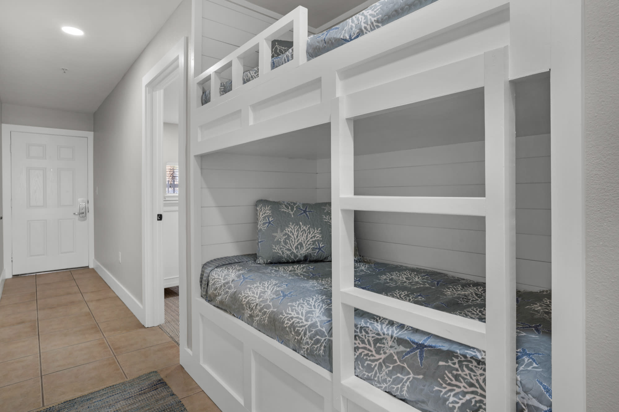 Children bunks in Hallway with new mattress