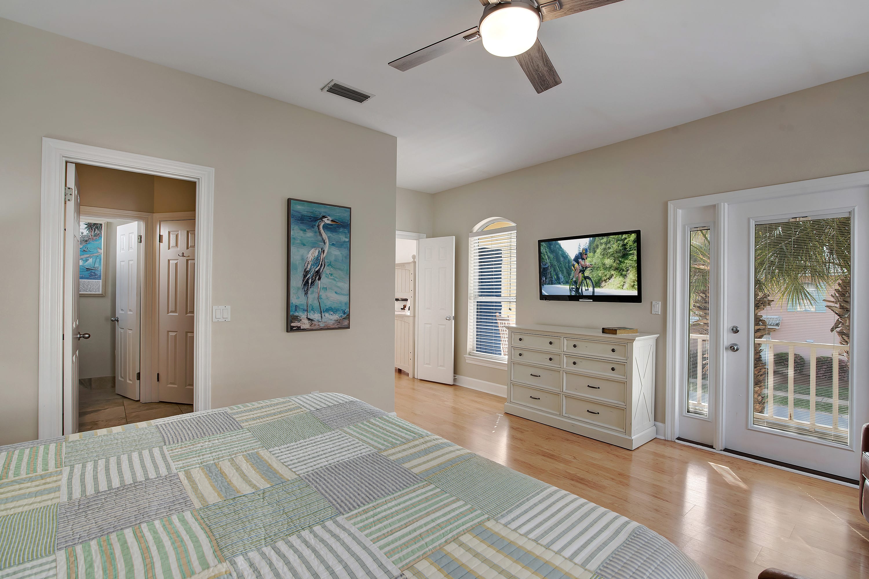 2nd Floor King Master Suite with Bathroom, Private porch and walk-in closet