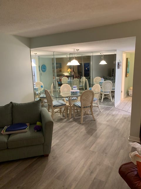 living room to dining room