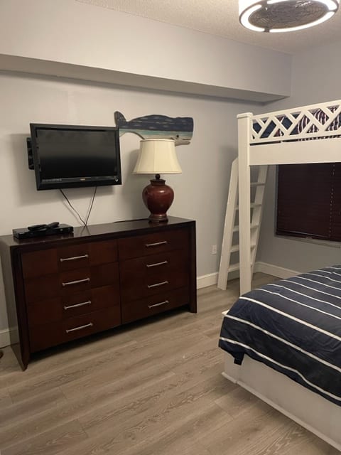 MAJESTIC BEACH RESORT PENTHOUSE_17