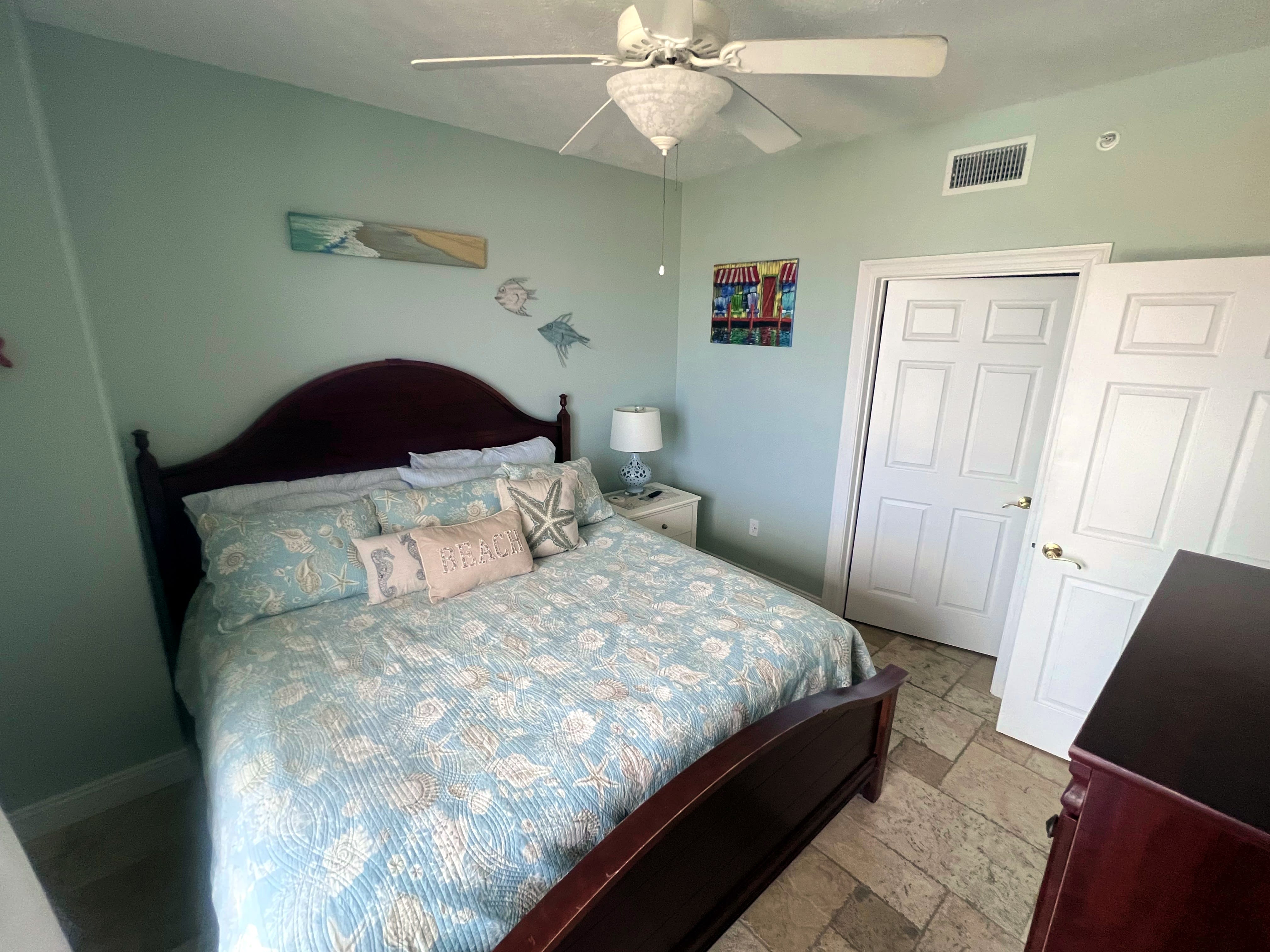 Guest bedroom 3 with King Bed, Smart TV, DVD player and balcony access