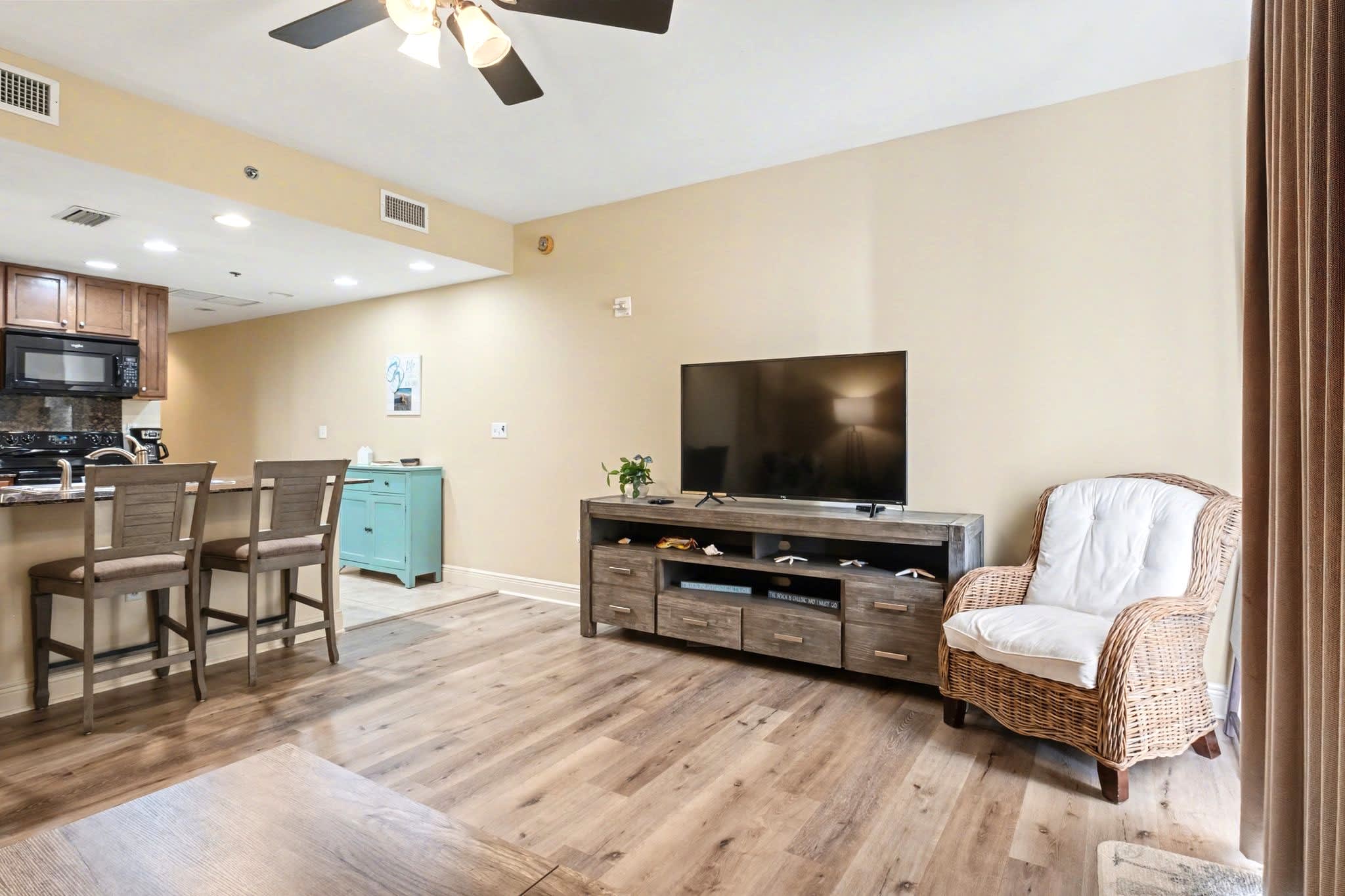 Sterling Breeze - Beachfront Condo!_12