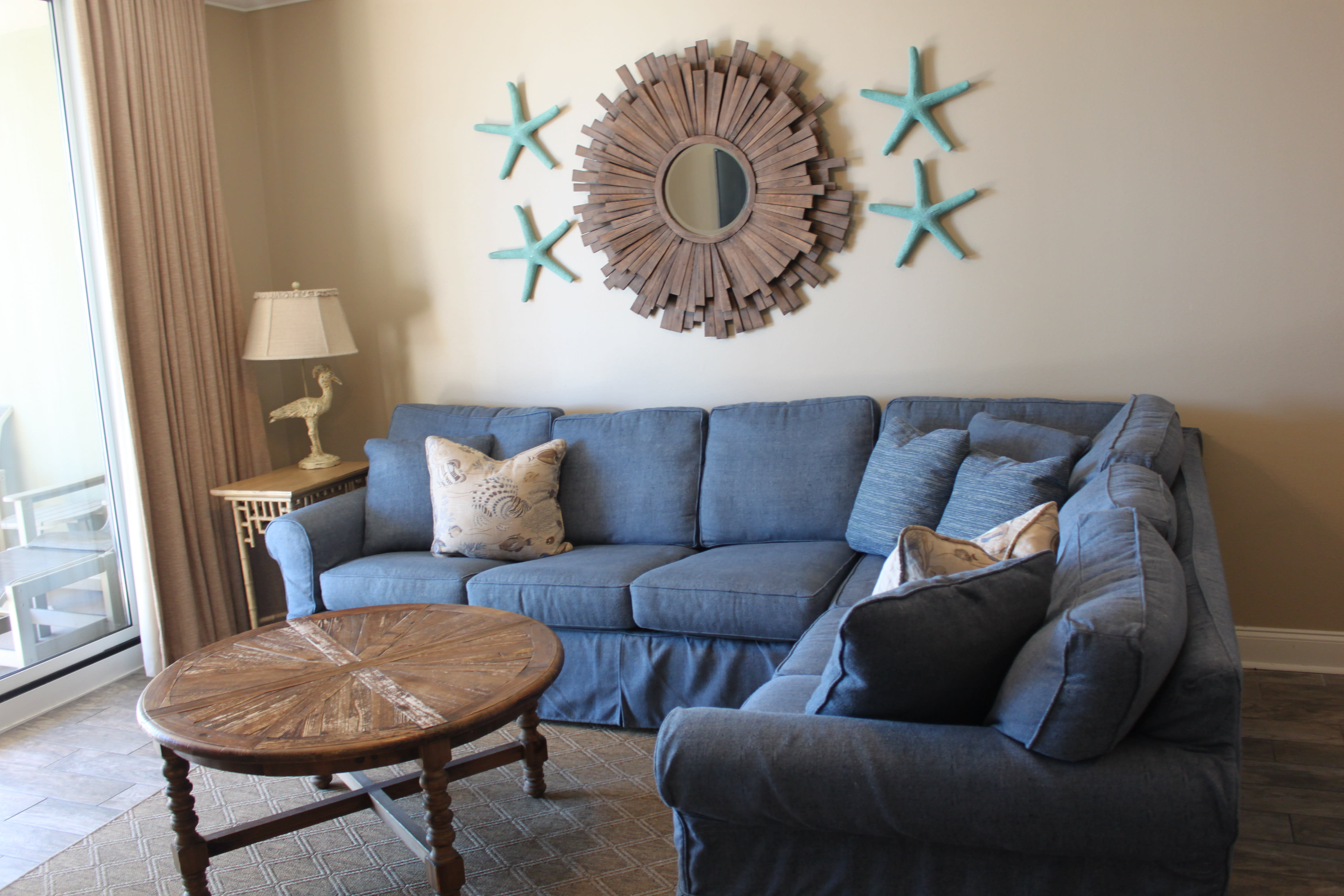 The living room: charming coastal theme throughout