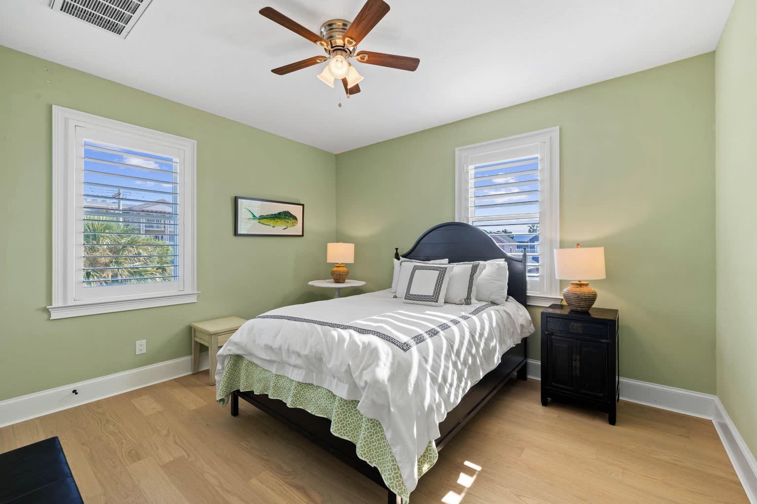 3rd floor king bedroom