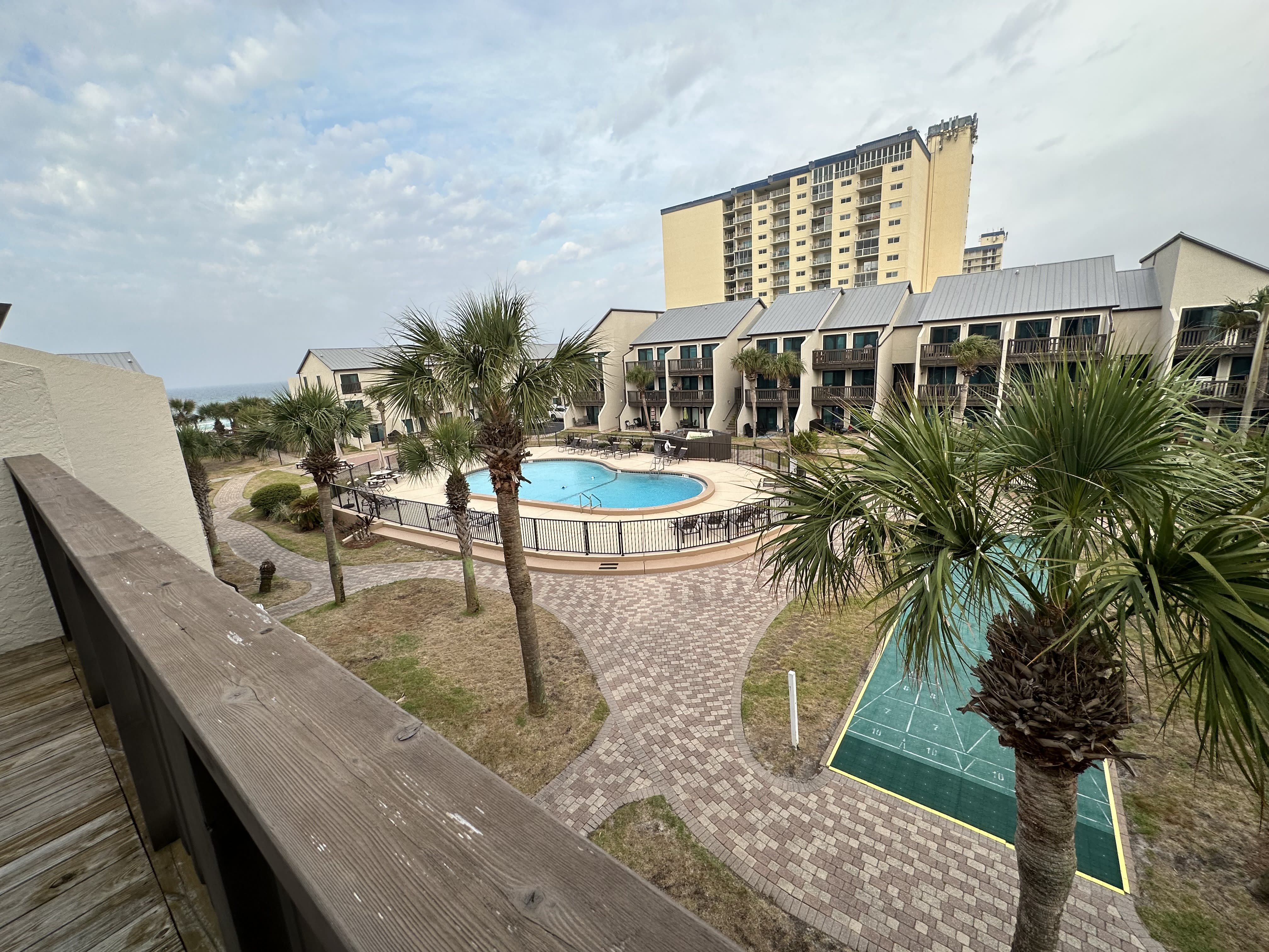 3rd floor  balcony view