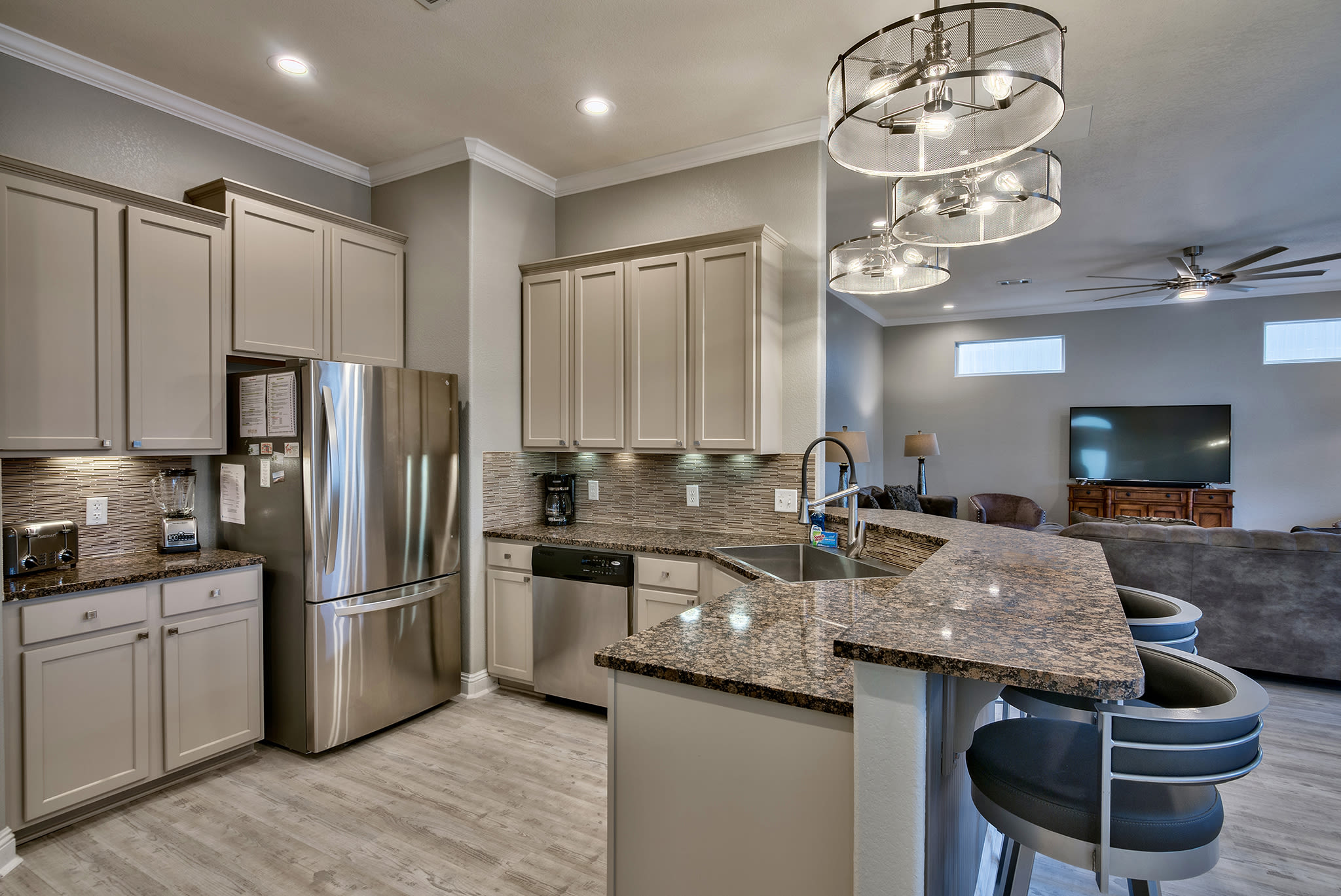 Open Kitchen with eat-in Breakfast Bar