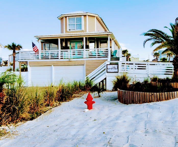 Take Me A Wave~Private Oasis with Full Size Private Pool-Covered Porch/Deck-Water Views