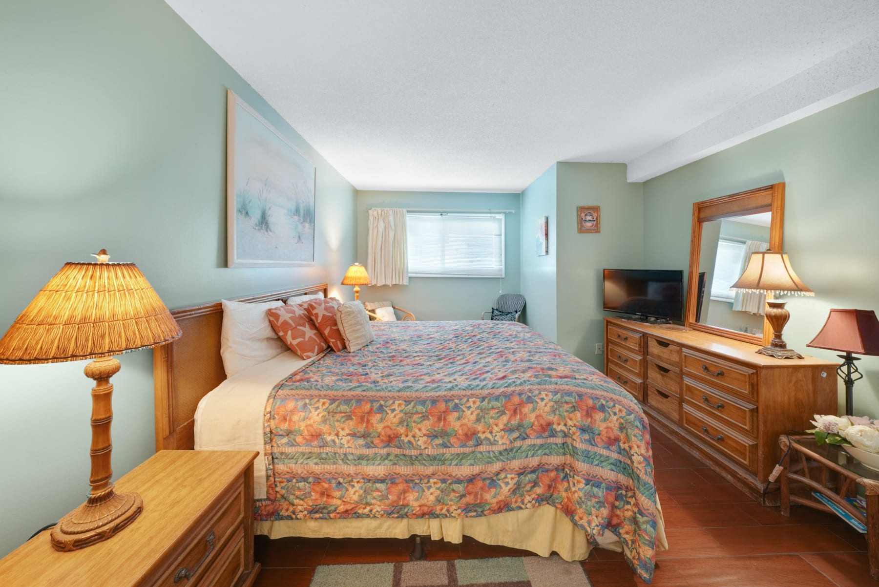 Comfortable and relaxing Bedroom 