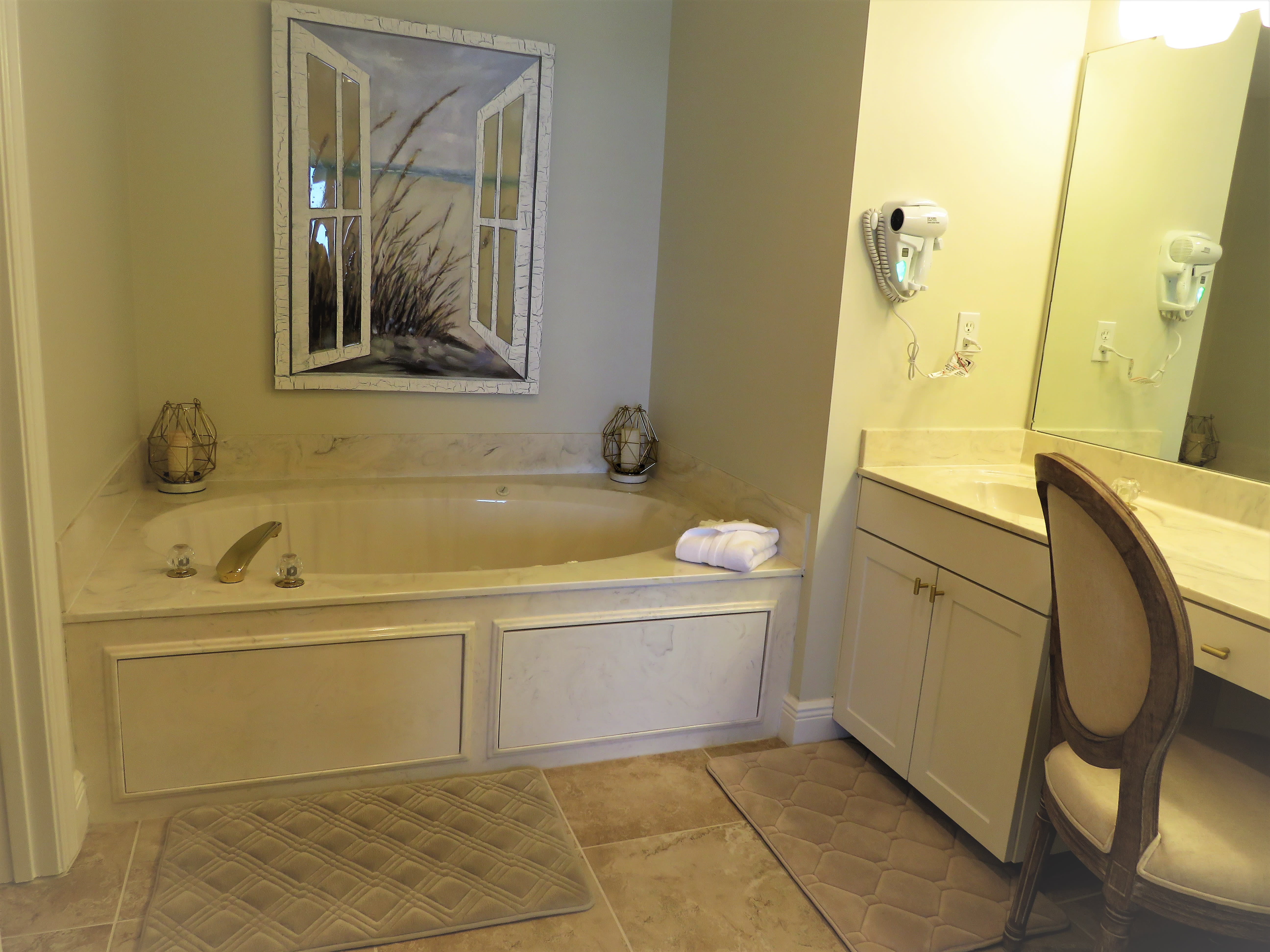 Master Bath Jacuzzi Tub