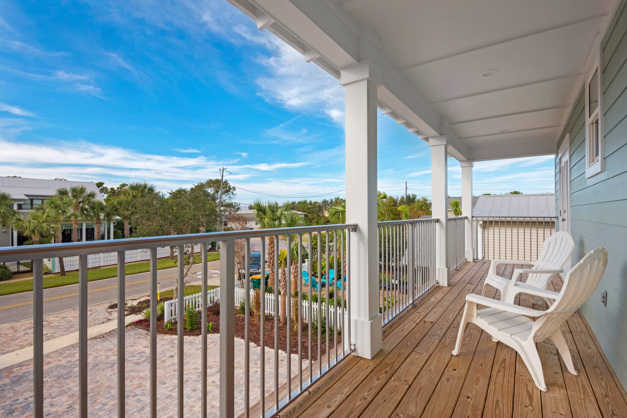 Front Upstairs Deck